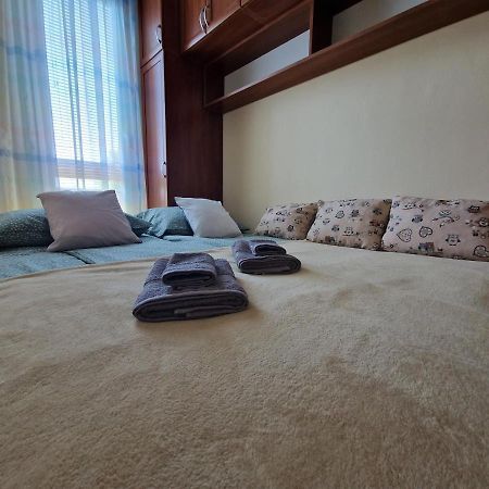 Casa Cristina Apartment Pecs Bagian luar foto