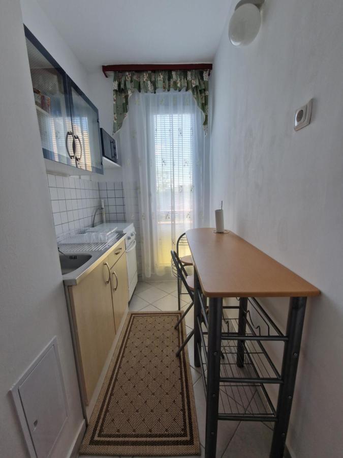 Casa Cristina Apartment Pecs Bagian luar foto